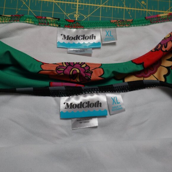 ModCloth Set of 2 Swim Suit Bottom Women's XL Green Black Mod Cruise Sexy Pin Up - Picture 7 of 12